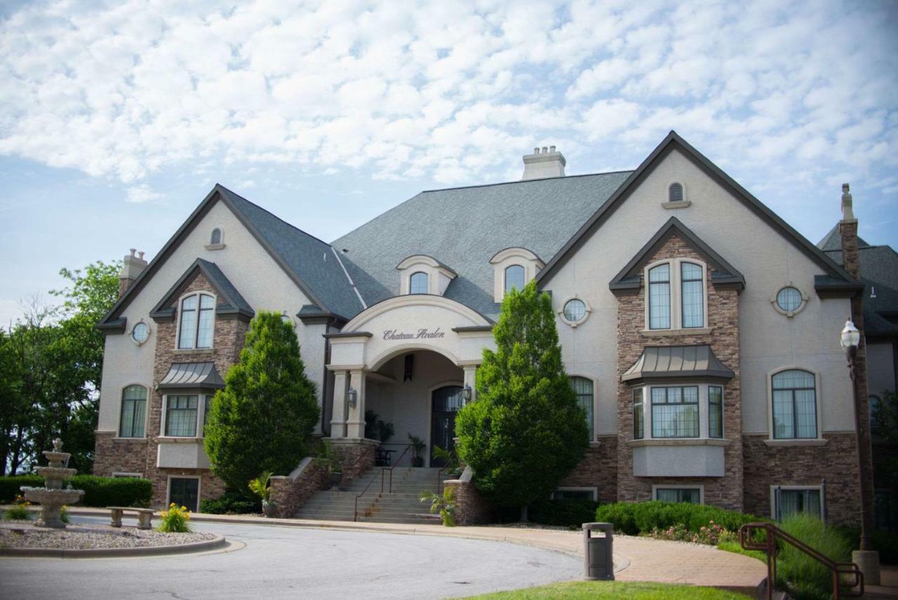 Chateau Avalon Kansas City Exterior photo